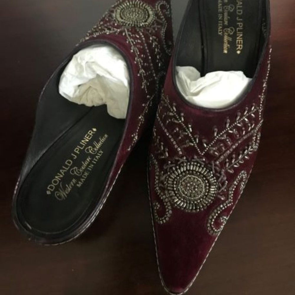 Donald J Pliner Janet Velvet Slip-on
